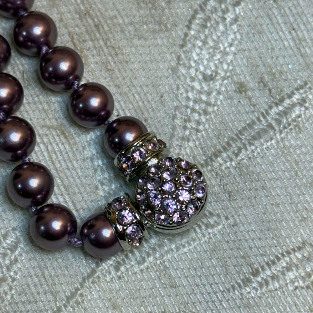 Rare Nolan Miller Lavender Purple Pearl Necklace 18” Crystal Clasp Signed - Picture 9 of 12